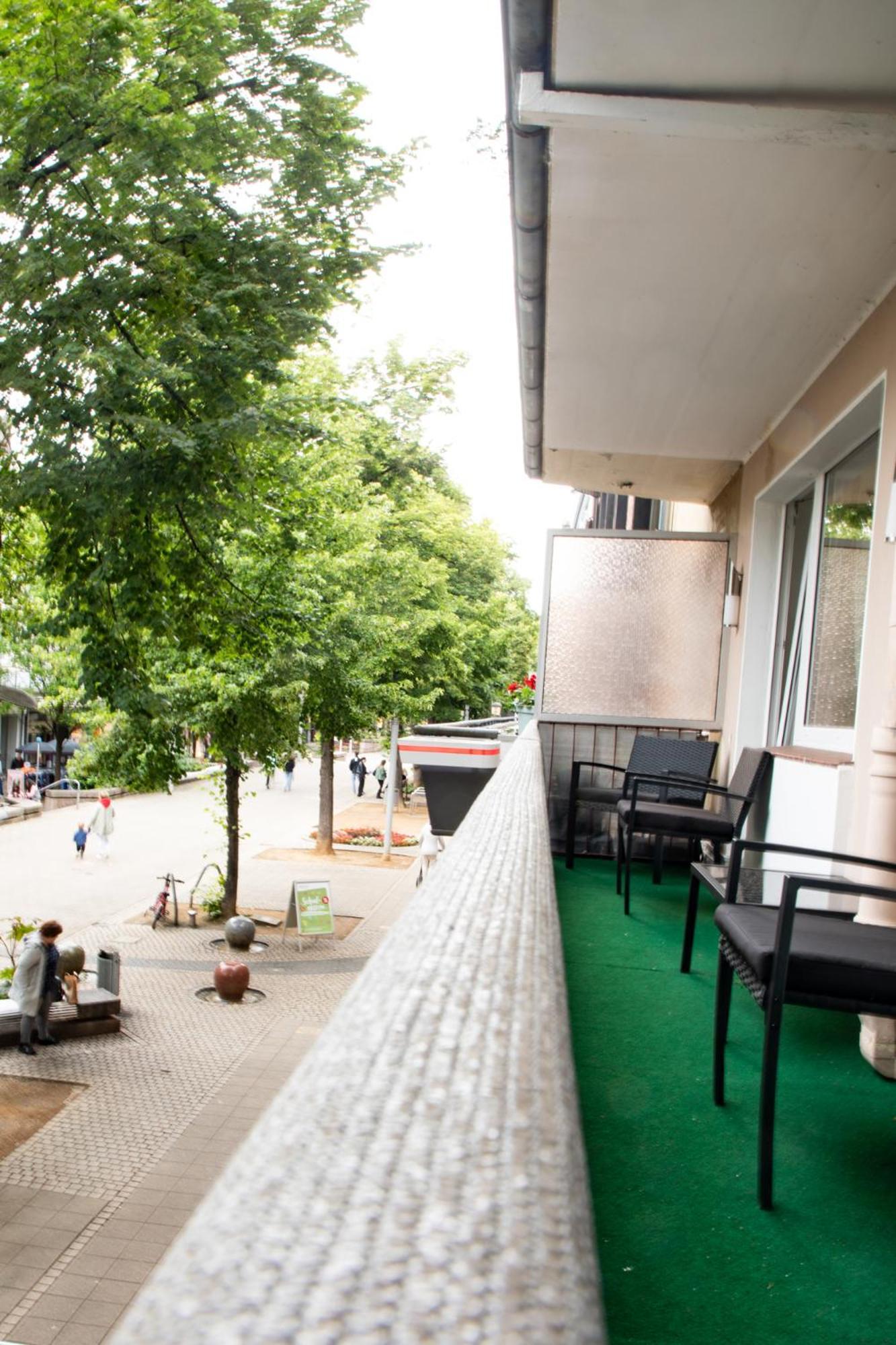 Me Living Bad Pyrmont Innenstadt 10 Meter Balkon Exteriör bild